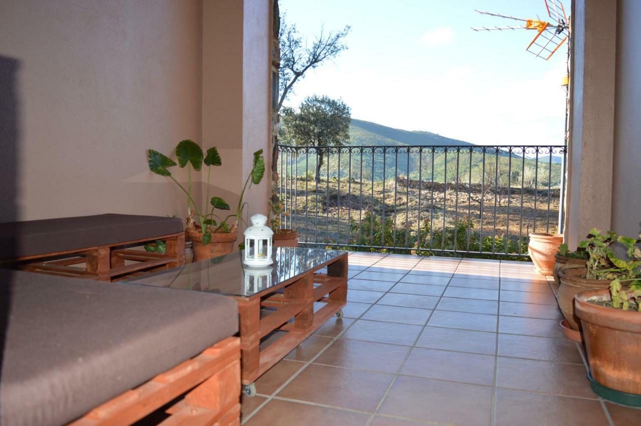 Las Estrebedes Casa Rural Guest House Caminomorisco Exterior photo