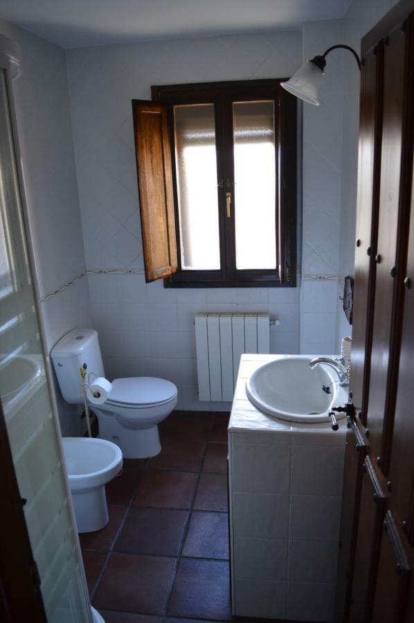 Las Estrebedes Casa Rural Guest House Caminomorisco Exterior photo