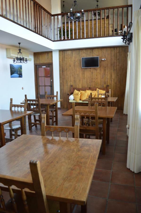 Las Estrebedes Casa Rural Guest House Caminomorisco Exterior photo